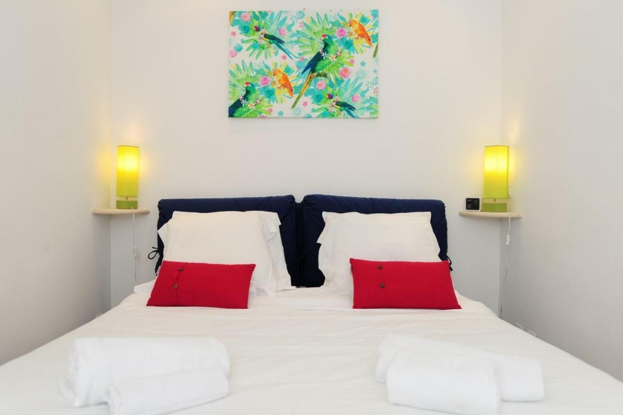 Le Savoy Palace - Five Stars Holiday House Nisa Exterior foto